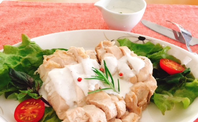 魚介のカレーマリネ・ハーブ蒸し鶏・トマトライス・季節野菜の素焼き・白ワインジンジャエール割
