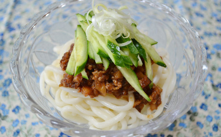 甘~い香りのバナナタルト♪ほうじ茶のブラマンジェ♪ピリ辛ジャージャー麺