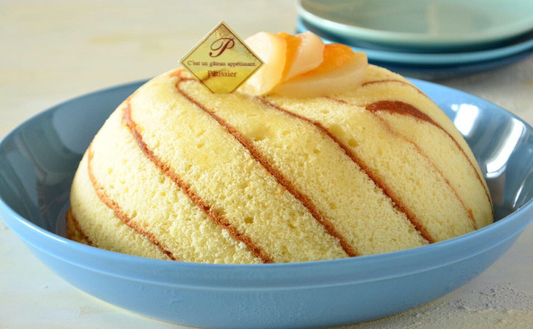 夏限定! 旬のフルーツを使ったひんやりケーキ 桃とマンゴーのズコット