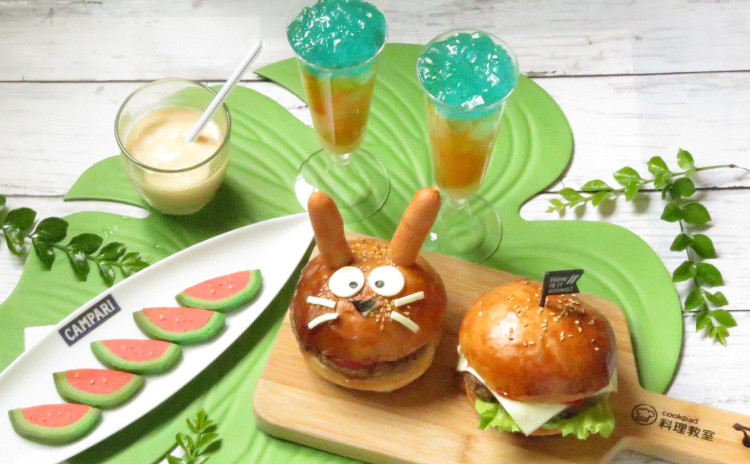 【親子】作ってみよう!子供が喜ぶスイーツ多めなハンバーガーセット➕オマケのグミ