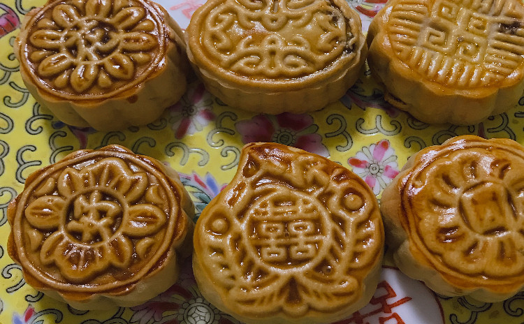 老麺入り★中秋前にマスター🌟お店みたいな月餅を作りましょう♫