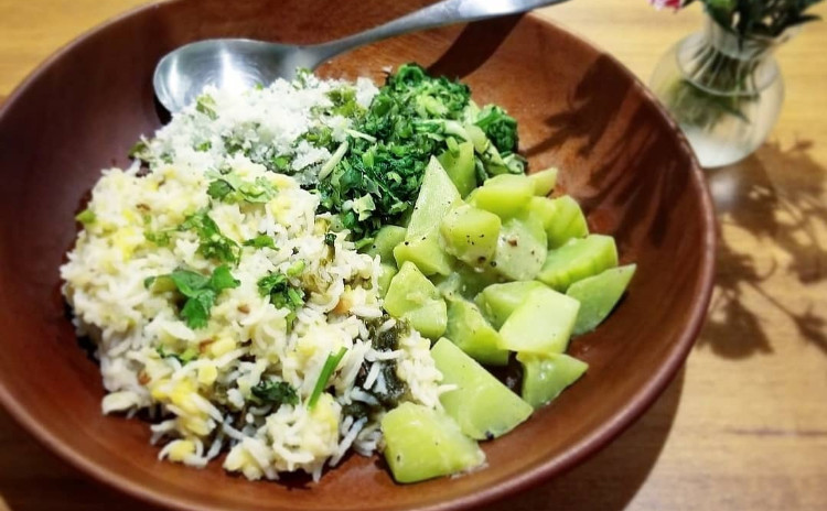 【創作ベジタリアン料理】小豆のフムス、アボカドとミントのホイップほか7品