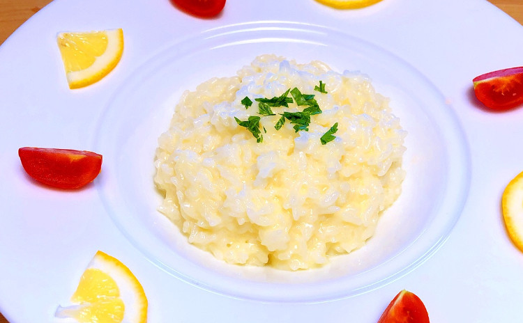 レモン料理レッスン!レモン使いでお料理上手に!サーモンのムニエル味噌レモンソース添え、スパイシー塩レモン竜田揚げなど4品!セミプライベートレッスンの実習スタイルでお1人ずつお作りいただけます。