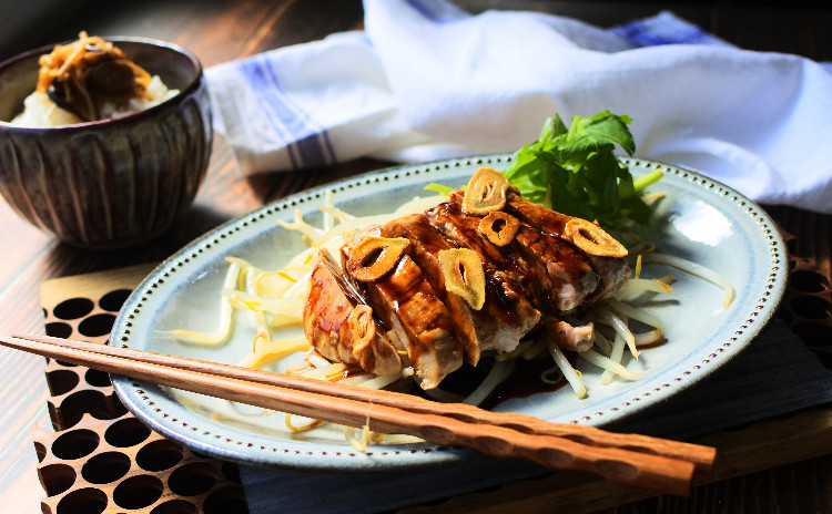 【600kcalごはん】ガッツリ食べてばっちり充電!トンテキ定食を作ろう☆和風コールスロー、3種キノコのなめ茸、なめらか豆腐 他