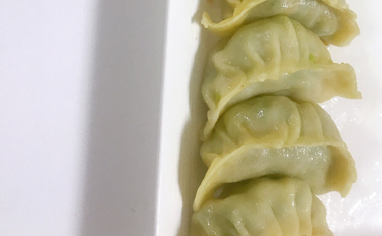 手打ちサンラータン麺、皮から焼き餃子(新レシピ)、マンゴープリン(新レシピ)を作りましょう🎵