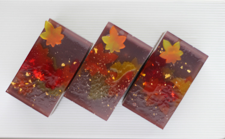 9月、10月/華やか!ゴージャス♬秋の和菓子「吹き寄せ」(羊羹製)と「落葉」(みじんこなし生地)