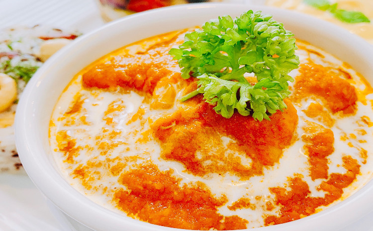 オススメ‼️【ヘルシーインド料理】①食材の水分だけで煮込む胃もたれしないインドカレー(チキン)、②消化を助けるナッツクミンライス、③ひよこ豆のカチュンバ(インド風野菜のスパイスサラダ)
