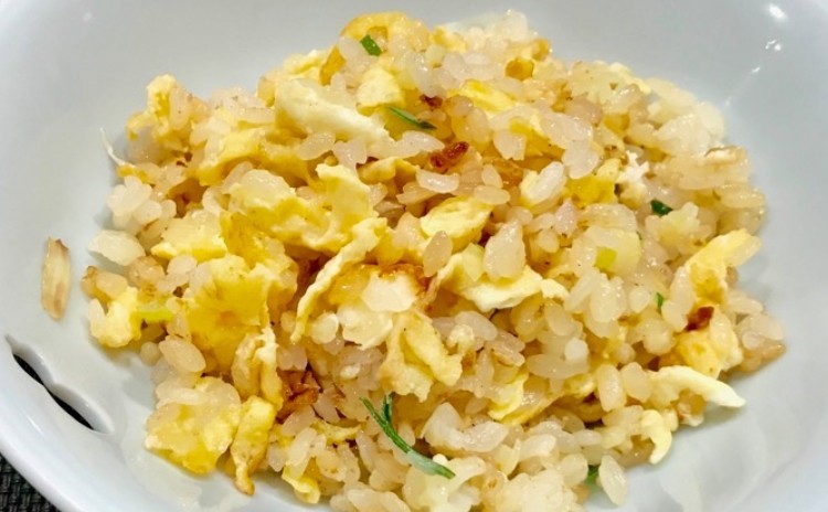 味わい深い基本の炒飯、餃子、焼き豚、酸辣湯、杏仁豆腐