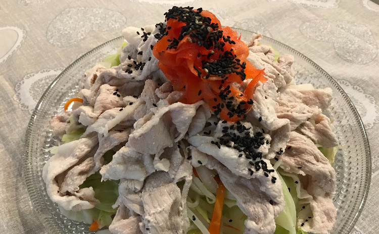 新潟のお麩を使って☆低温豚しゃぶしゃぶさらだ