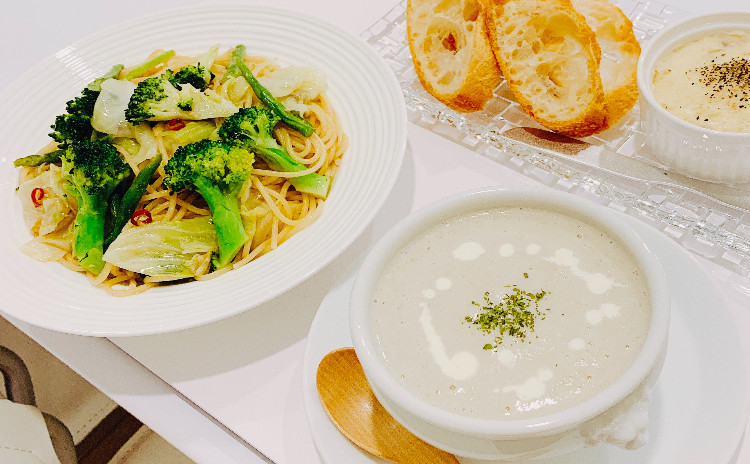 【砂糖不使用★ヘルシーおうち洋食】①鱈のブランダード、②濃厚ごぼうのポタージュ、③緑野菜のアンチョビガーリックパスタ