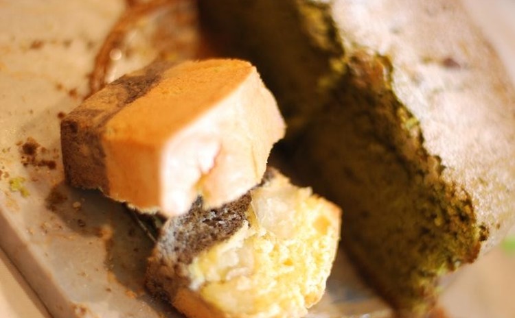 黒ゴマとじゃがいものパウンドケーキ