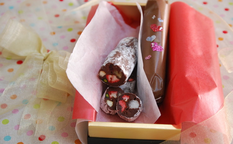 バレンタインにゆずのチョコレートケーキ&いちごのソーセージチョコ!!