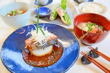 料理レッスン写真 - 【ワラサの解体デモ付き】小洒落味噌煮&粕汁と居酒屋おつまみ3種♪