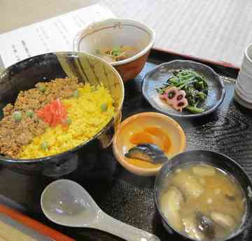 そぼろ丼定食 天てこ舞 津山市大手町 いなこじのごはん日記