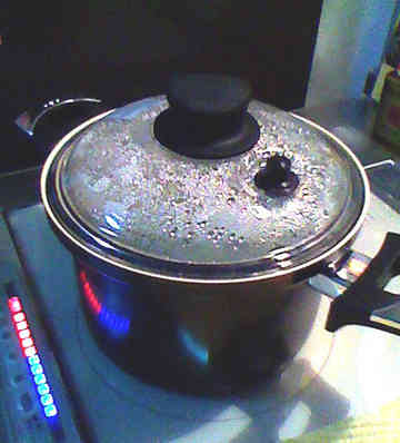 今日は減圧鍋で ピエロ のごはん日記