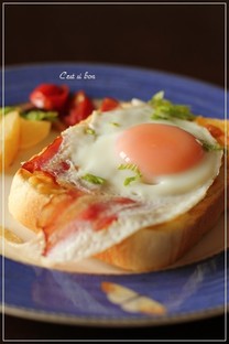 98002190c17a8cc6e57361b9377baf91