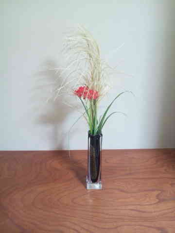 秋の生け花 すすきと彼岸花 アタックひめちゃんのごはん日記