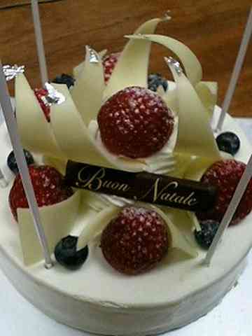 シーキューブのクリスマスケーキ Demel Chocolaのごはん日記