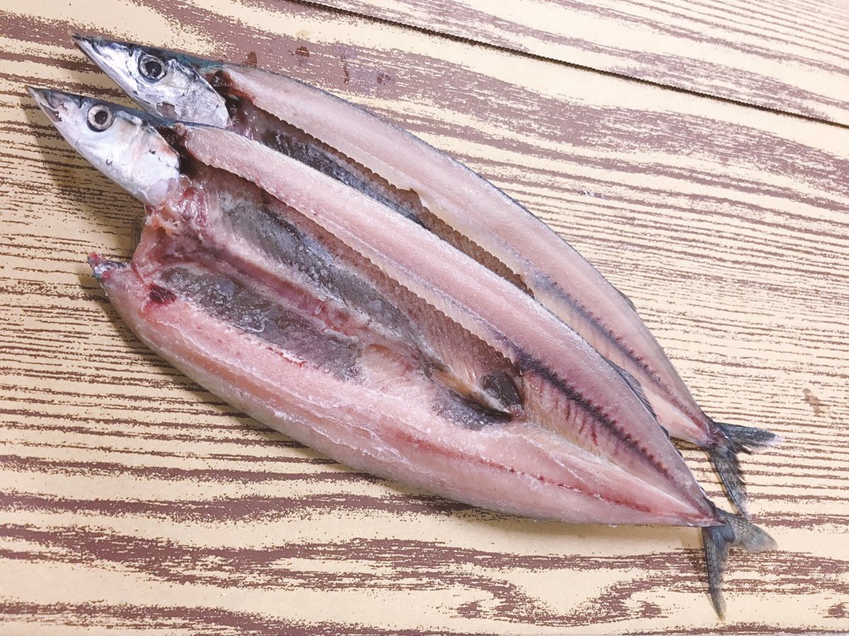 サンマの開き2枚 北海道 クックパッドマート 毎日が楽しみになる 食材店