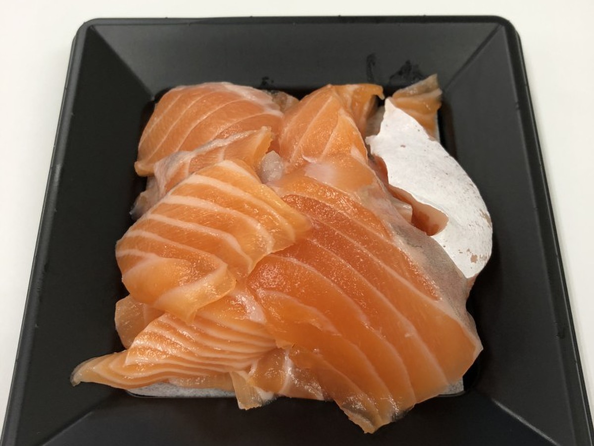 生サーモン切り落とし100g 生食用 養殖 クックパッドマート 毎日が楽しみになる お買いもの