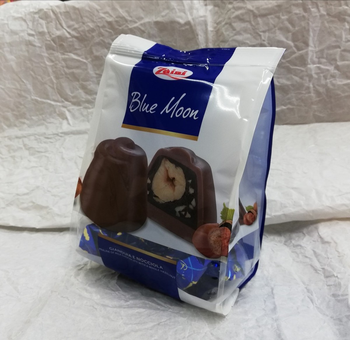 Blue Moon チョコレート ナッツ入り クックパッドマート 毎日が楽しみになる 食材店 Blue Moon チョコレート ナッツ入り クックパッドマート 毎日が楽しみになる 食材店