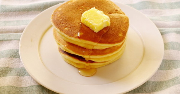 裏ワザ ホットケーキは最後に バター を染みこませるべし クックパッドニュース