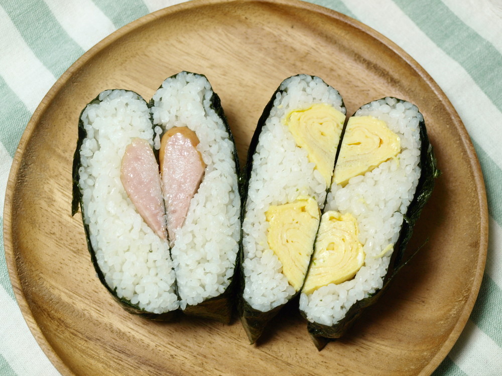 【断面に愛を感じる…】お花見弁当にぴったり「ハートのおにぎらず」を作ってみた!