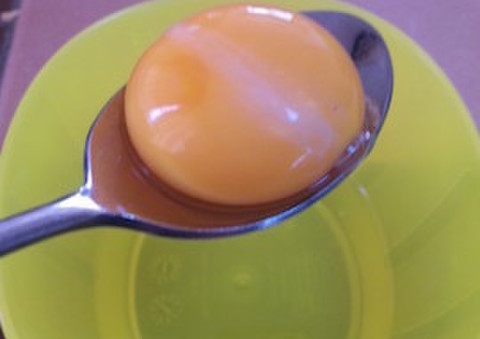 簡単裏ワザ 卵の黄身はスプーンですくうと 簡単にわけられた クックパッドニュース