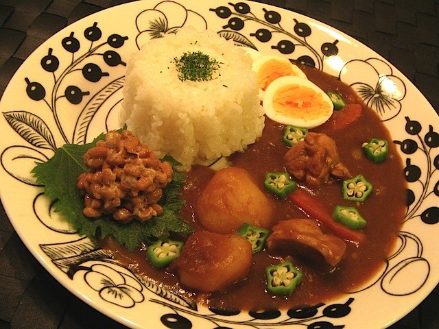 ○○トッピングで、夏カレーをエンジョイ!