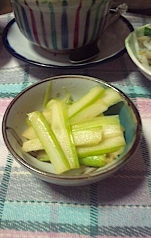 クックパッドニュース 簡単さっぱり セロリの酢味噌和え がハマる美味しさ 毎日新聞