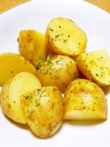 クックパッドニュース レンジであと1品 旬の 新じゃがバター醤油 がシンプル美味 毎日新聞