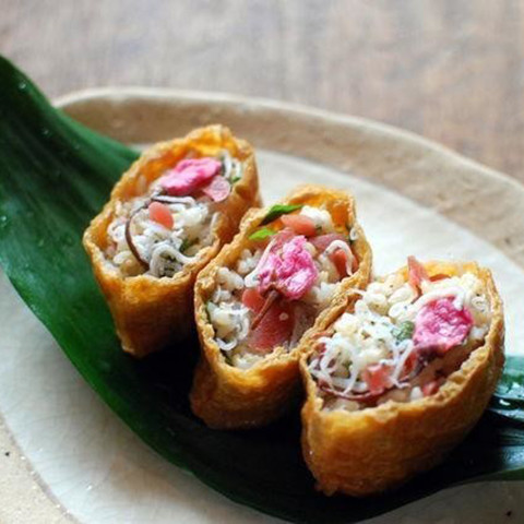 クックパッドニュース 編集部イチオシ お花見にもっていきたい 華やかご飯系レシピ 4選 毎日新聞