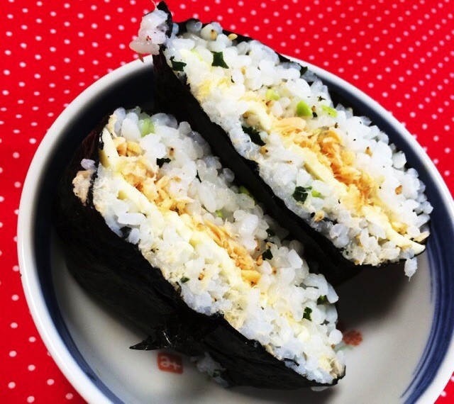 驚くほどの大ブレイク!【おにぎらず】が大人気の3つの理由(わけ)とは?