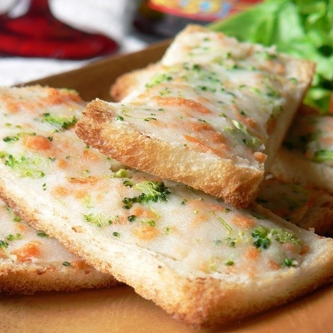 クックパッドニュース おつまみにも 節約食材で えびパン風 が美味しく完成 毎日新聞