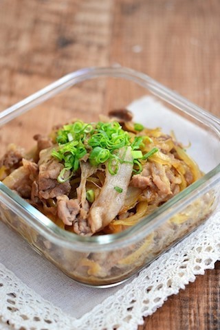 【食べごたえ◎】麺にピッタリ!「肉ダネの作りおき」5選