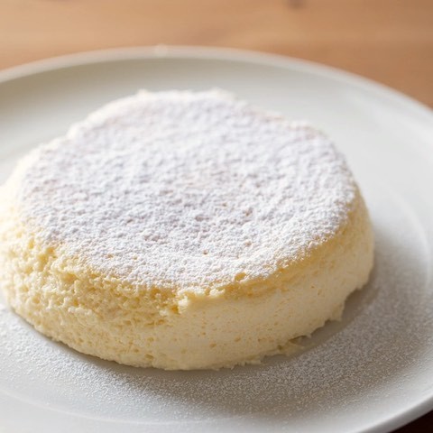 焼き立てふるふる&冷めたらとろしゅわ♪いま話題の「半熟チーズケーキ」を作ってみた!