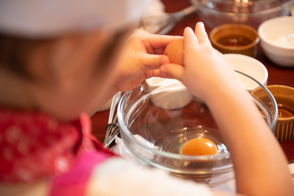 【#自宅より愛をこめて】こんな時こそ家庭で「食育」 子どもと一緒に料理をする時にイライラしないコツ