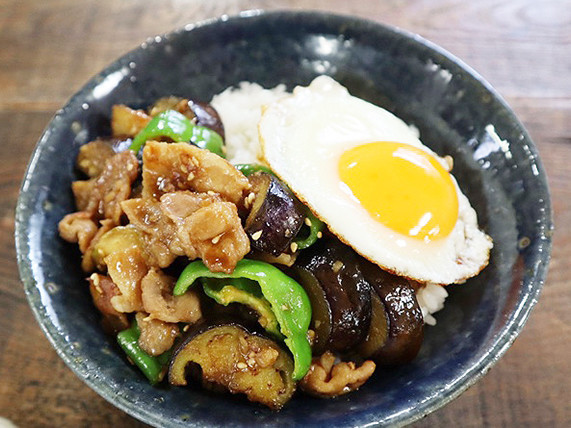 忙しい日のランチに◎準備も後片付けもラクチンな「ひとさらごはん」