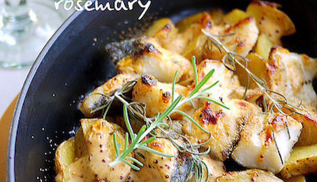 レモンとローズマリーのローストチキンとクリスピーポテトのレシピ