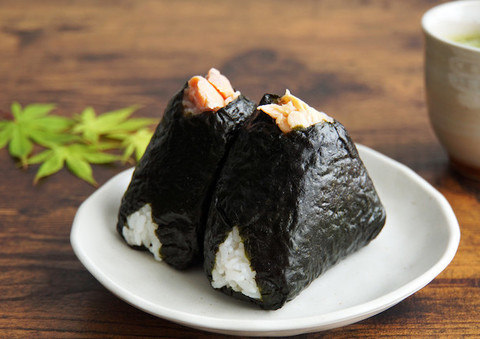 をすると絶品に ツナマヨ おにぎりをおいしく作るコツ クックパッドニュース をすると絶品に ツナマヨ おにぎりをおいしく作るコツ クックパッドニュース