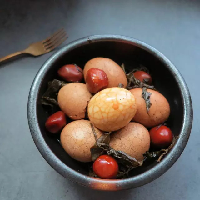 台湾の大人気コンビニグルメ「茶葉蛋(チャーイエダン)」を作ってみよう!