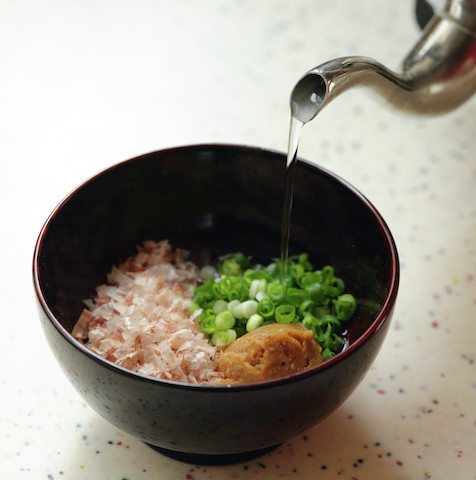 自炊習慣の一番の近道!?だしをとらない&煮込まない味噌汁「かちゅー湯」とは?