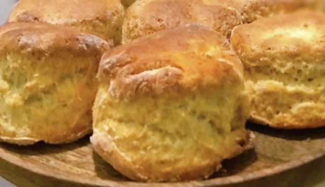 クックパッドニュース 雑な人ほどおいしく作れる Twitterで話題の本場イギリスの味 スコーン の謎に迫る 毎日新聞 クックパッドニュース 雑な人ほどおいしく作れる Twitterで話題の本場イギリスの味 スコーン の謎に迫る 毎日新聞