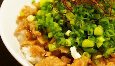 1人分もササッと便利。レンジで完成「丼もの」レシピ | クックパッドニュース