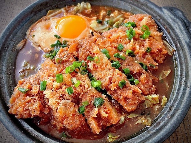 クックパッドニュース 市販のトンカツをさらに格上げ ガッツリ カツ煮 定食 毎日新聞