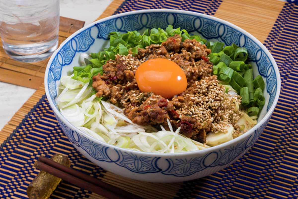 これからの季節にぴったり！料理4コマ「めんつゆひとり飯」のまぜそば 