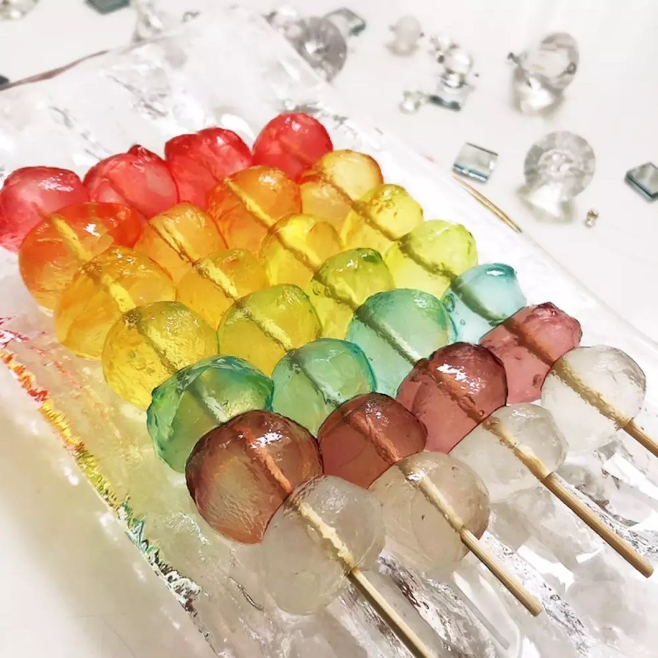 お菓子系 見ているだけで気分があがる！「レインボースイーツ」5選 | クックパッドニュース
