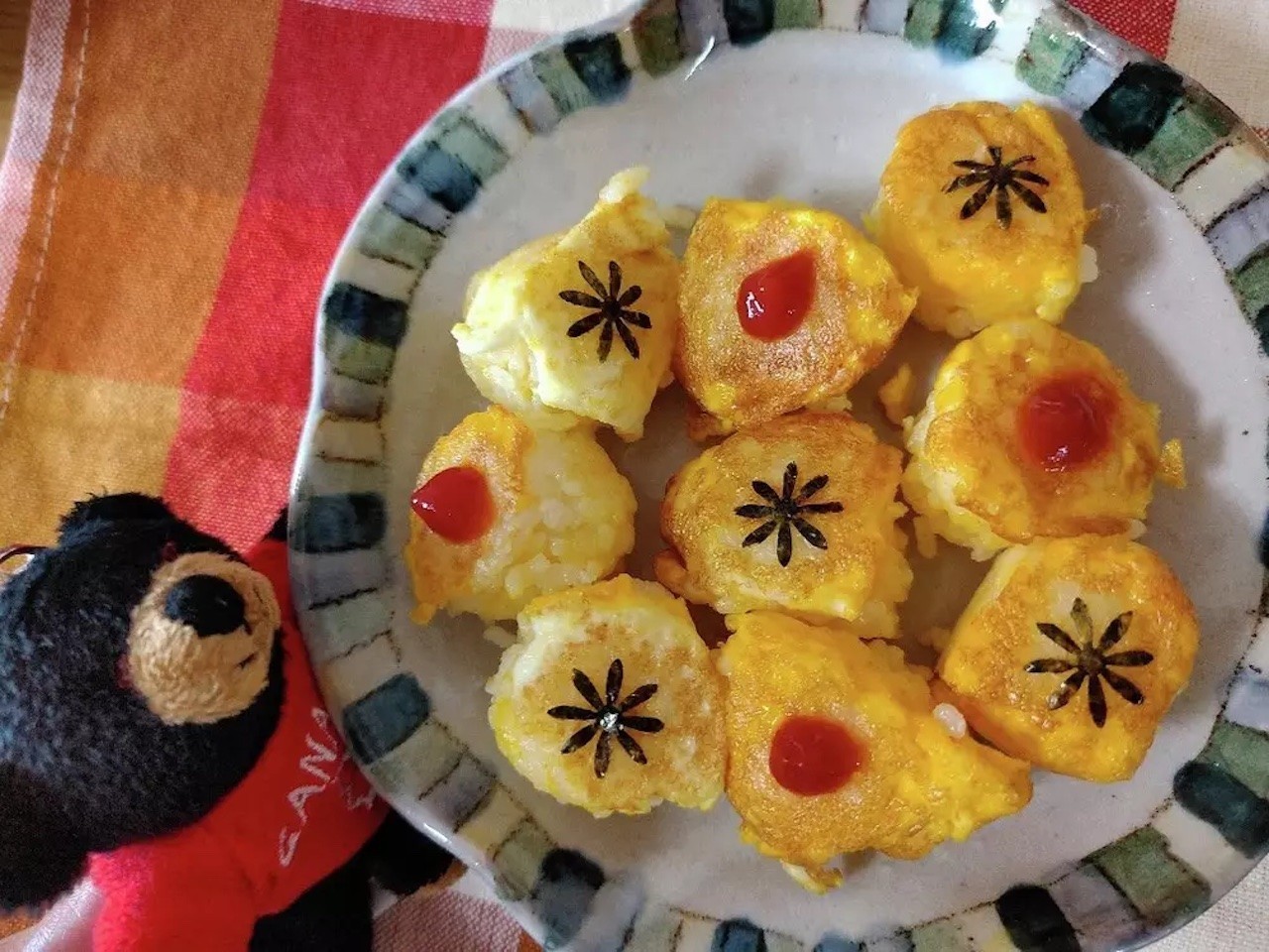 クックパッドニュース 一口サイズで子どもも食べやすい コロコロオムライス がお弁当にぴったり 毎日新聞