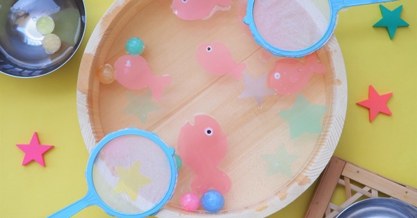 おうち夏祭りに カンタン手作り金魚すくいと揚げないポテト クックパッドニュース