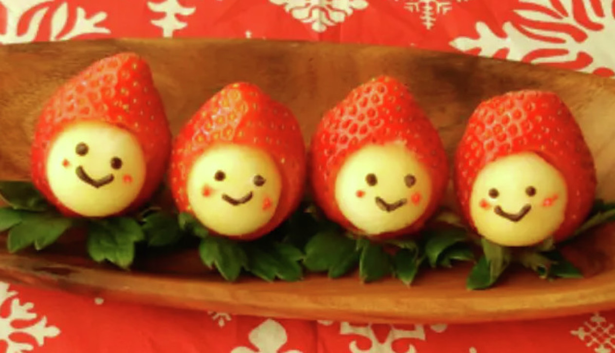 いちごちゃんの笑顔 かわいい笑顔「いちごちゃん」をデコレーションに加えよう